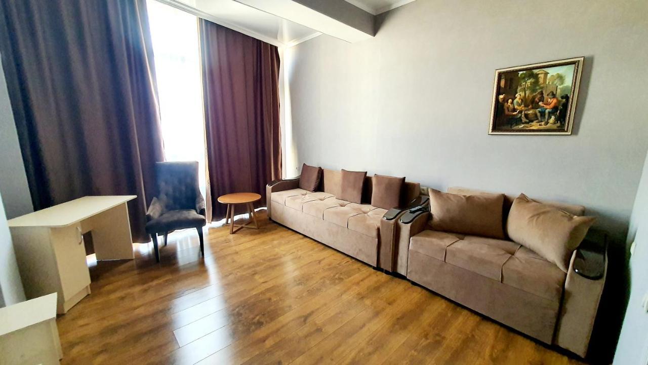 Lamiya Aparts Hotel Almatý Exterior foto